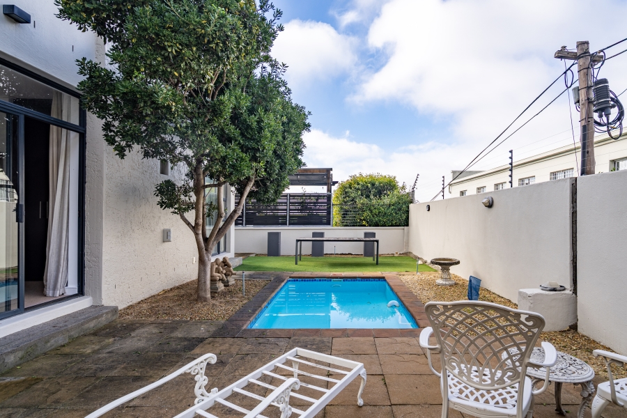 3 Bedroom Property for Sale in Oranjezicht Western Cape